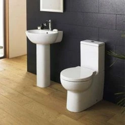 Nuie Holstein 4 Piece Bathroom Suite
